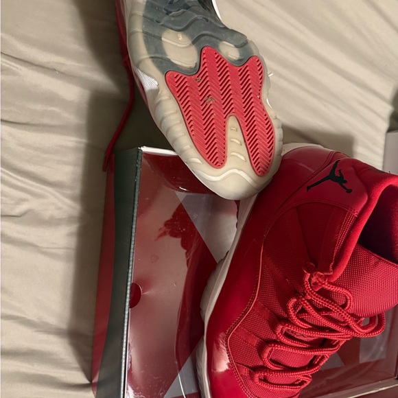 Red Air Jordan retro 11